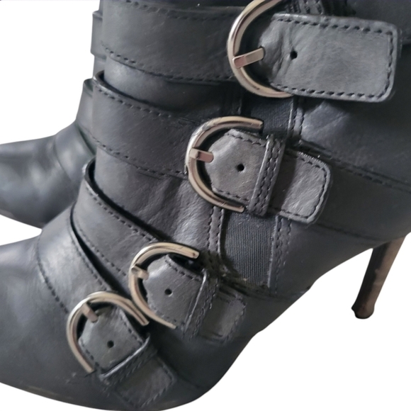 Coach Tessie Black Leather Ankle Moto High Heel Buckle Boots Booties Siz… - Picture 2 of 16